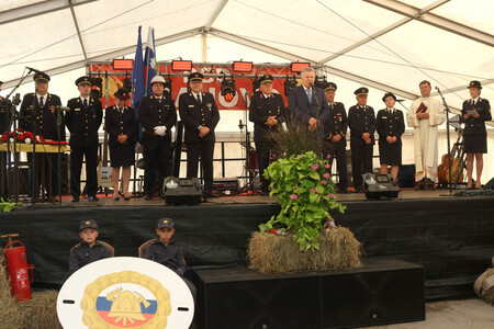 Predaja gasilskega vozila  GVGP-1 PGD Grahovo 23 Foto Ljubo Vukelič